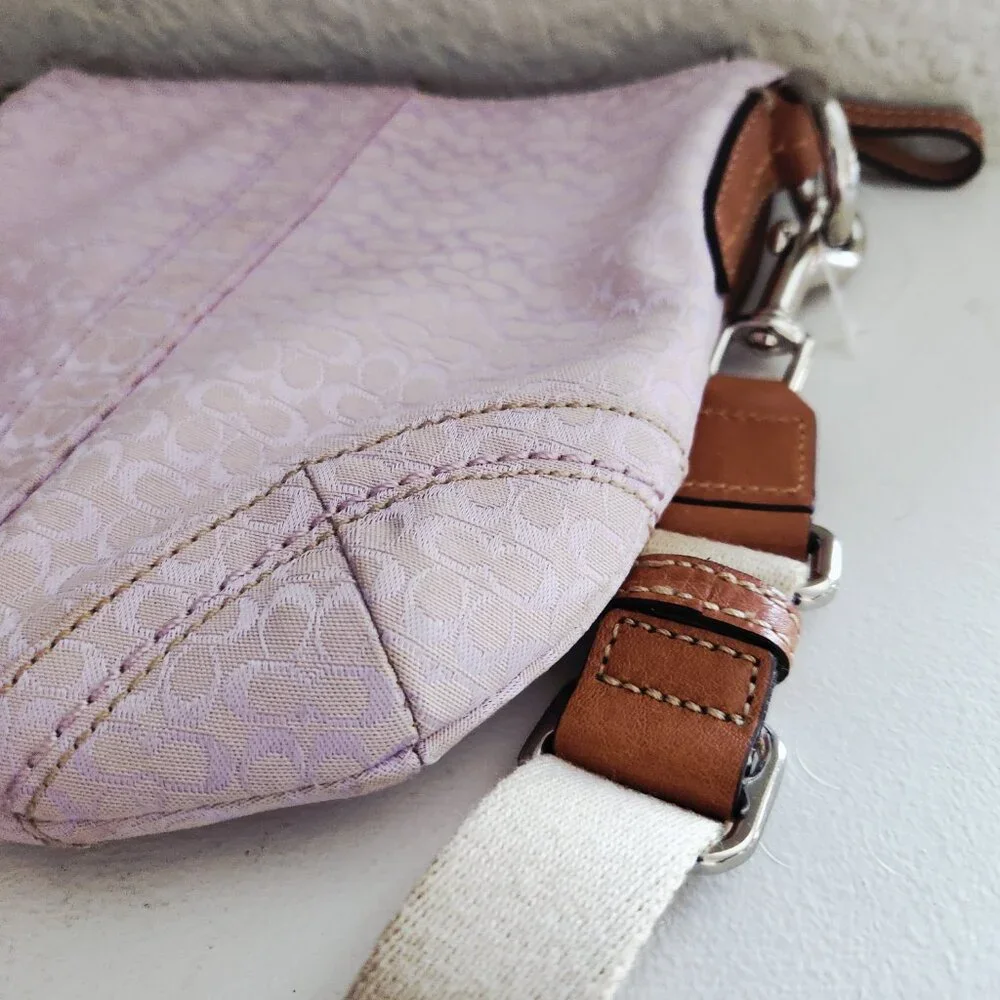 Like New Coach Soho Lavendar Signature C's Crossbody Bag